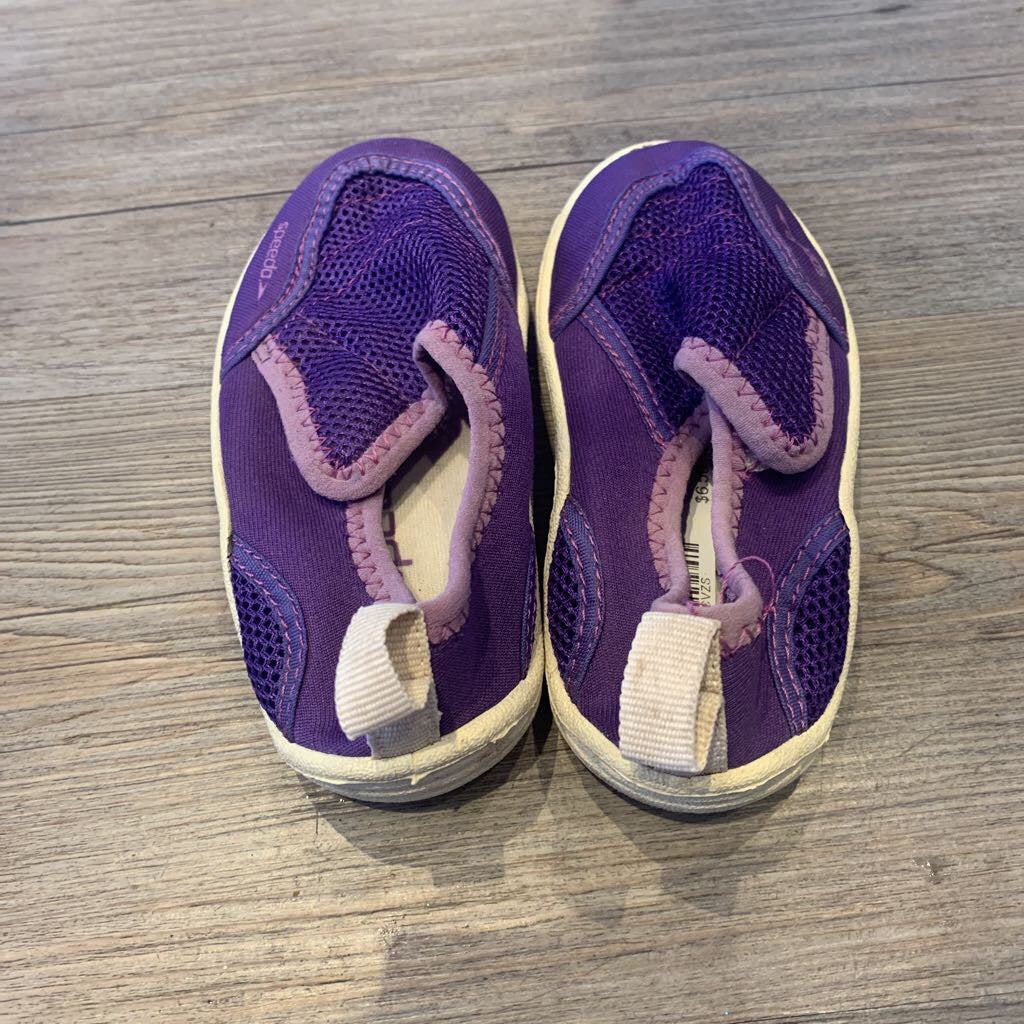 Speedo water shoes purple 7/8