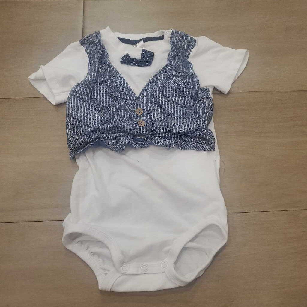 H&M white diaper shirt with vest and bow tie 12-18m
