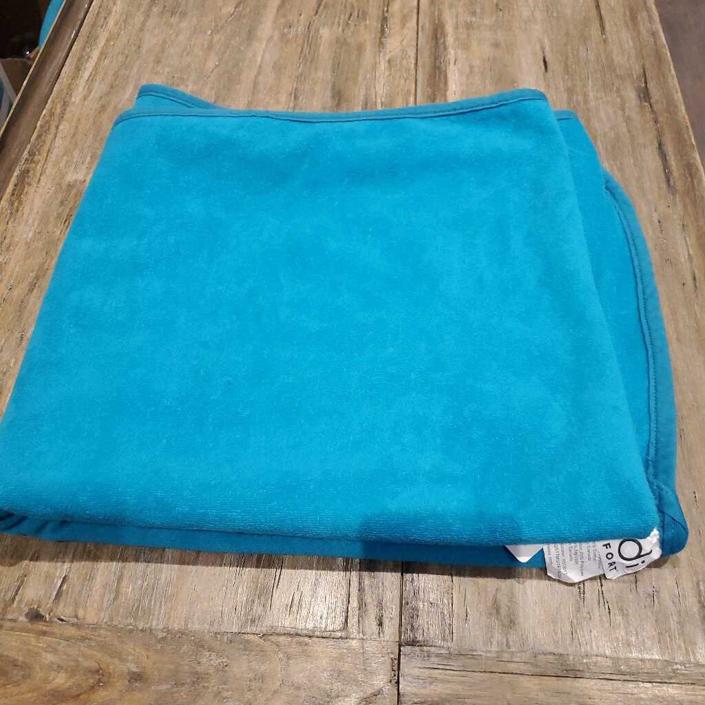 Kidicomfort multi-use waterproof pad/blanket