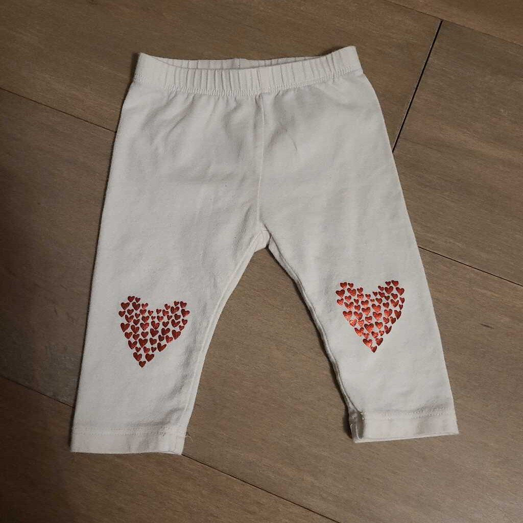 Gap white leggings with heart knees 0-3m