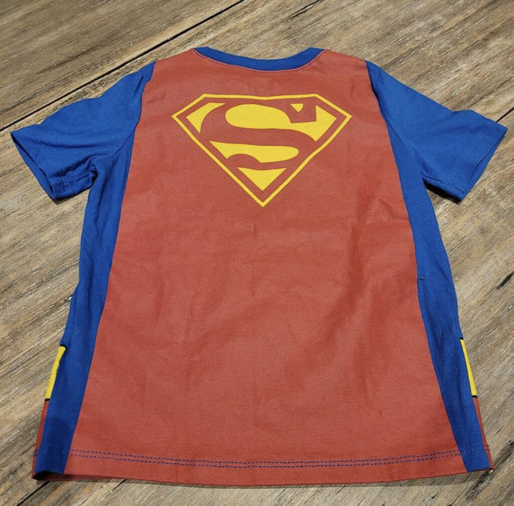 Old Navy Superman tshirt Like new 4T