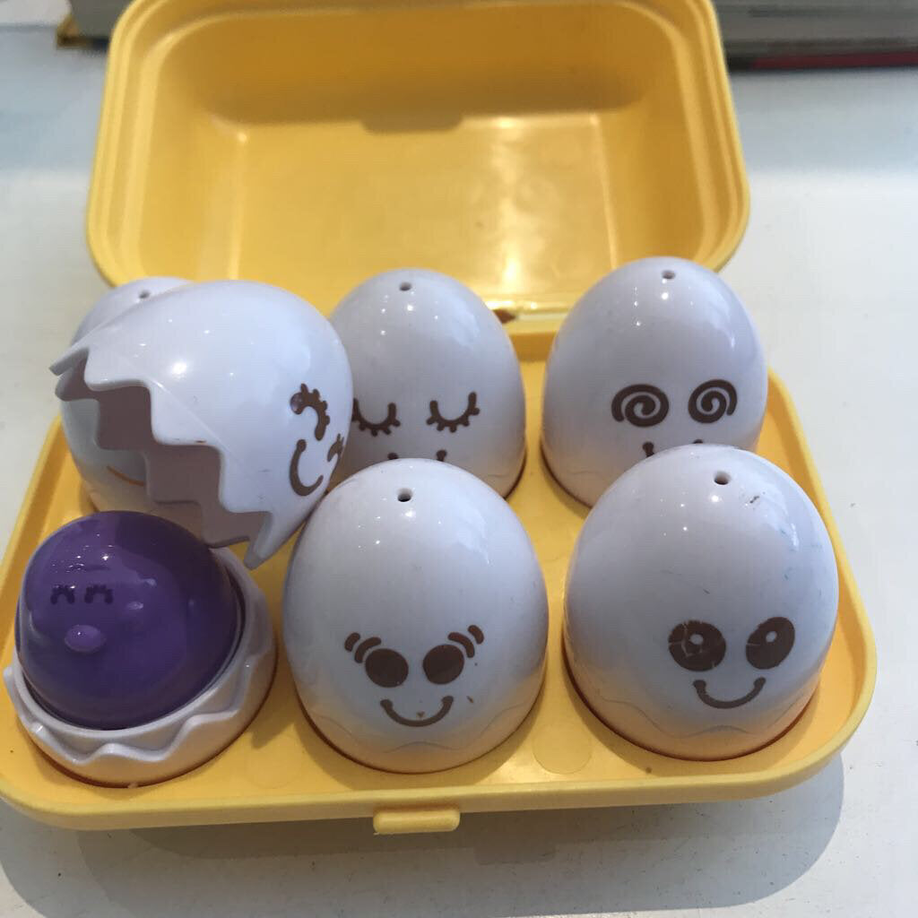 Tomy 6stacking eggs squeak case
