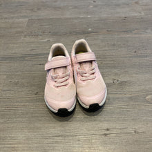 Load image into Gallery viewer, Nike Pink Runner with Velcro Size 11.5
