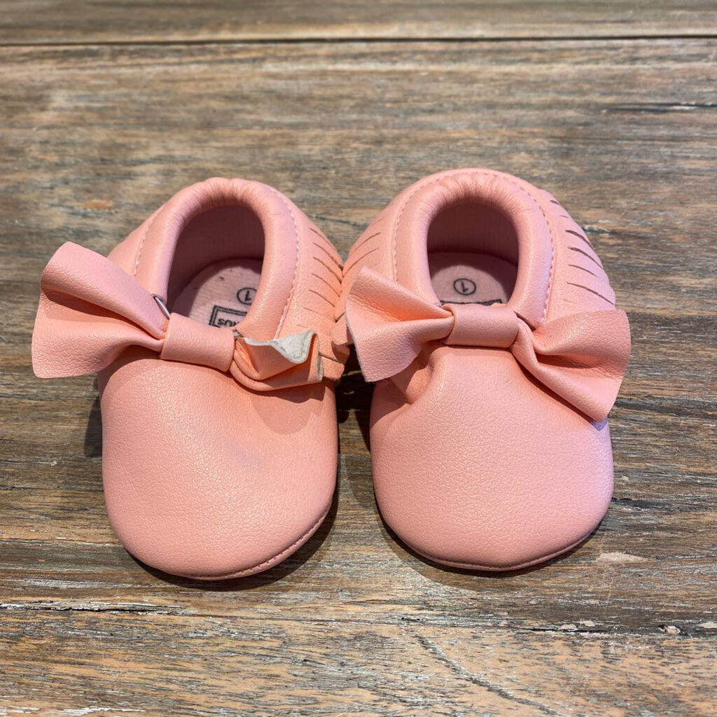 Romirus pink fringe mocassin soft sole shoes size 1