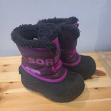 Load image into Gallery viewer, Sorel black/purple velcro winter boots 8
