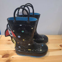 Load image into Gallery viewer, George rocket and space black rainboots 6
