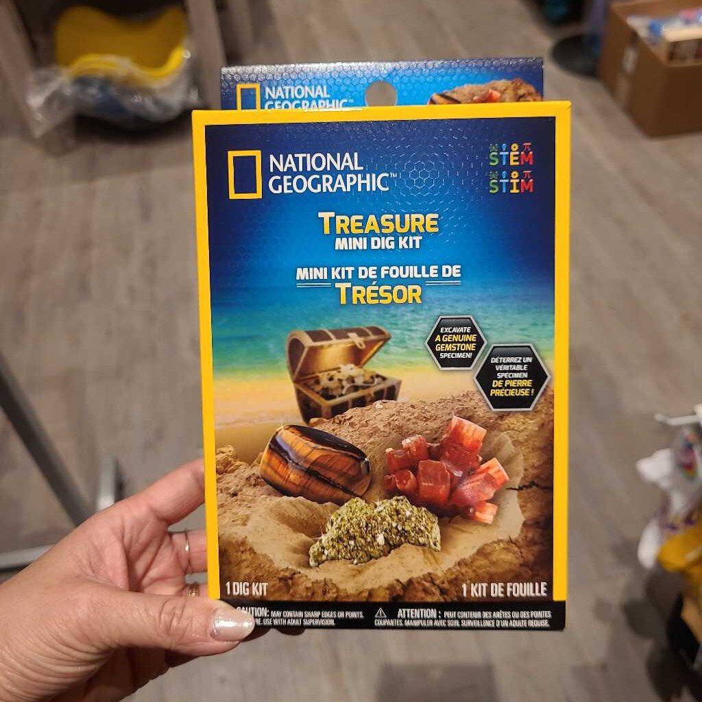 National Geographic Mini Treasure Dig Kit