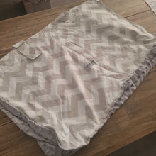 Load image into Gallery viewer, Car Seat Canopy white/grey chevron cover
