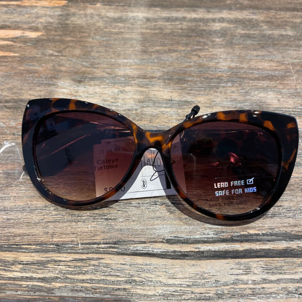 Cateye Turtoise Sunglasses