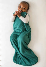 Load image into Gallery viewer, Kyte Baby emerald 2.5TOG sleepsack 0-6m
