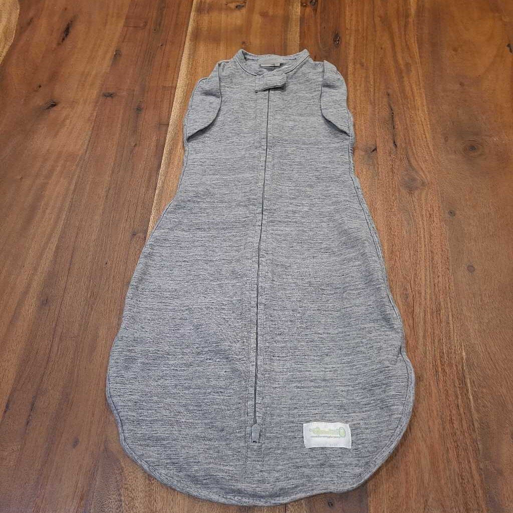 Woombie grey cotton convertible sleepsack 3-6m