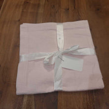 Load image into Gallery viewer, BirBaby New pink cotton waffle baby blanket
