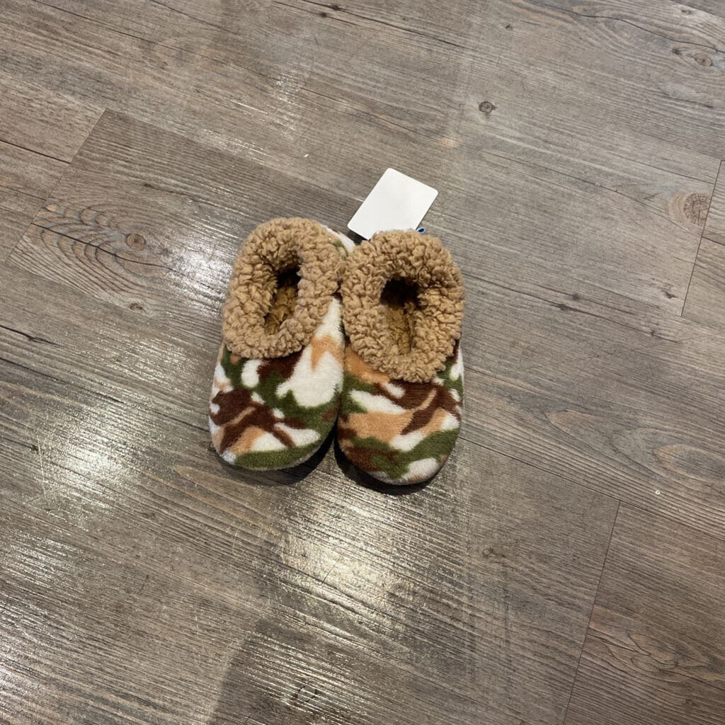 Snoozies Green Brwn/wht lined Slipper 8-9